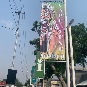 Outdoor Displays_18c370c9