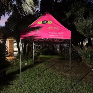 Outdoor Displays_e91a25f1